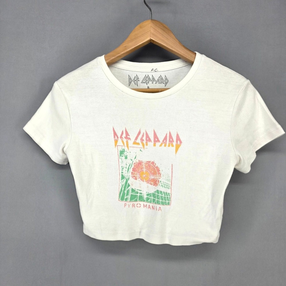 Def Leppard Pyromania Crop Top Womens‎ Small White Graphic Rock Band Tee 2021